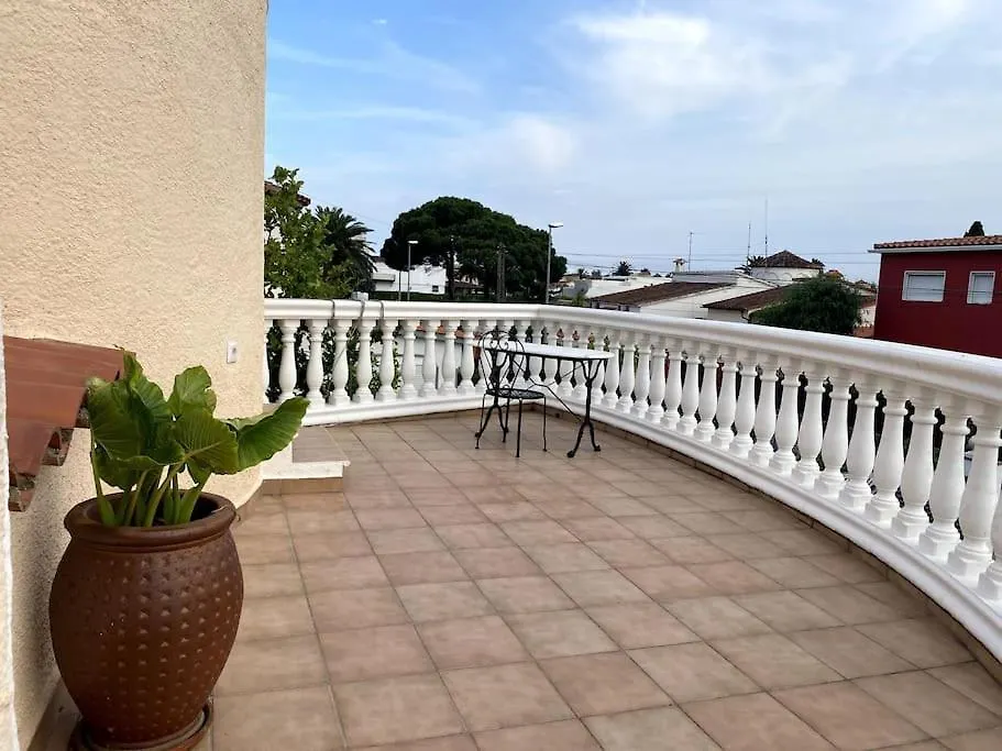 Jolie Maison Avec Sa Piscine Privee Wifi Empuriabrava Villa
